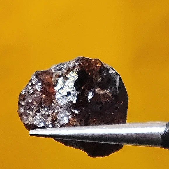 Garnet ( Almandine) \ Shigar Valley \ Pakistan Natural Specimen Gemstone Crystal - Picture 6 of 8